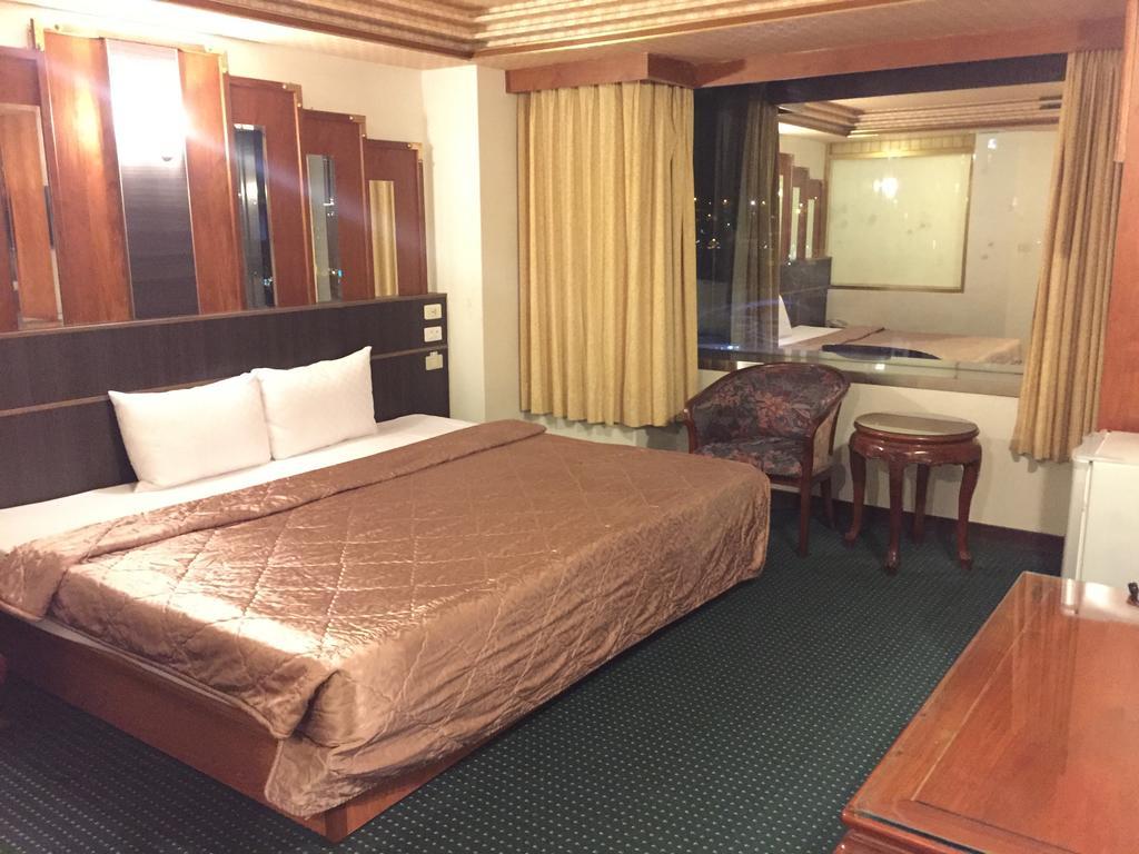 Bazhong Sentosa Hotel Гаосюн Экстерьер фото